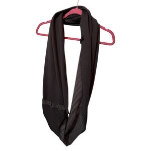 Lululemon Women Scarf One Size Black Neck Gaiter Seamless‎ Logo